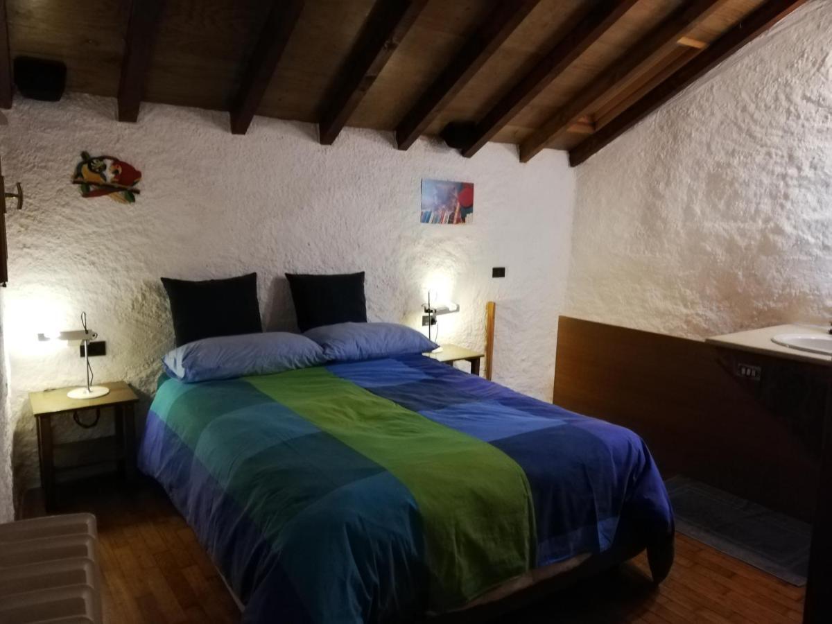 Romantica Casetta Nel Verde Con Vista Sul Lago Belgirate Exteriér fotografie